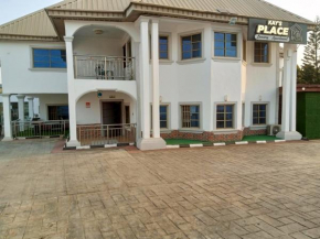 Kay's Place Luxury Apartment